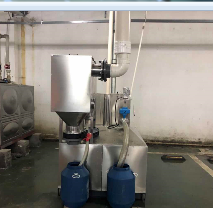 餐飲隔油一體化設備正在施工圖 餐飲隔油一體化設備正在施工圖